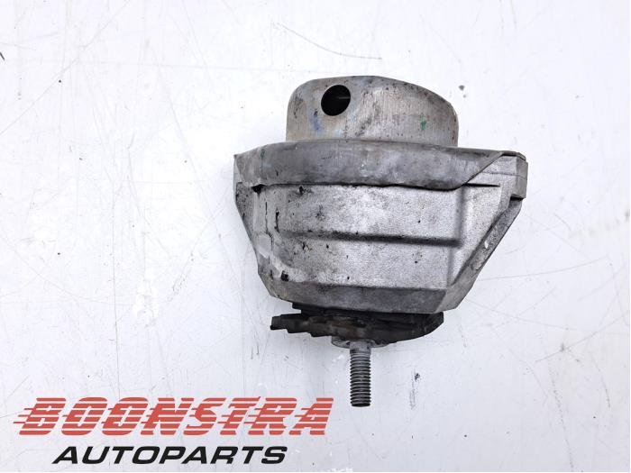 Used Engine mount BMW M5 (E60) 5.0 V10 40V Price € 32,95 Margin scheme offered by Boonstra Autoparts