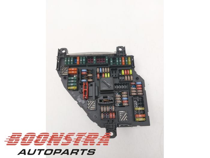 Begagnade Säkringsbox BMW 5 serie (F10) 535d xDrive 24V Pris € 39,95 Marginaltabell erbjuds av Boonstra Autoparts