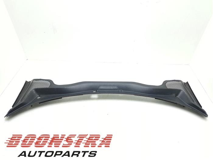 Używane Parawan Audi A1 Sportback (8XA/8XF) 1.0 TFSI Ultra 12V Cena € 29,95 Procedura marży oferowane przez Boonstra Autoparts