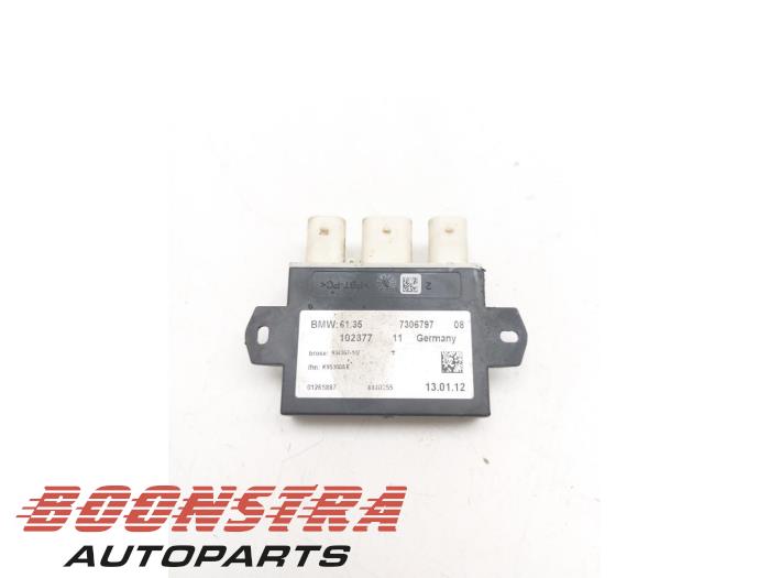 Używane Sterownik Smart Entry BMW 5 serie (F10) 535d xDrive 24V Cena € 114,95 Procedura marży oferowane przez Boonstra Autoparts