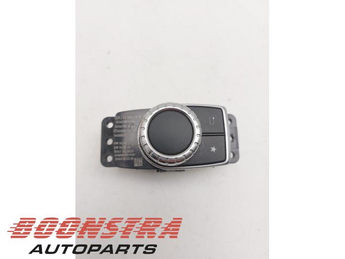 Used On-board computer controller Mercedes CLA (117.3) 1.6 CLA-180 16V Price € 24,95 Margin scheme offered by Boonstra Autoparts
