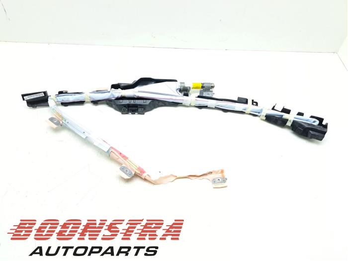 Używane Kurtyna prawa Peugeot 108 1.0 12V Cena € 124,95 Procedura marży oferowane przez Boonstra Autoparts