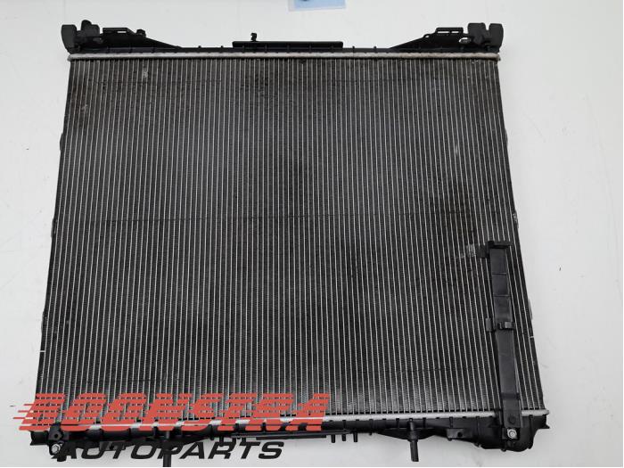 Gebrauchte Kühler Landrover Range Rover IV (LG) 4.4 SDV8 32V Preis € 97,95 Margenregelung angeboten von Boonstra Autoparts