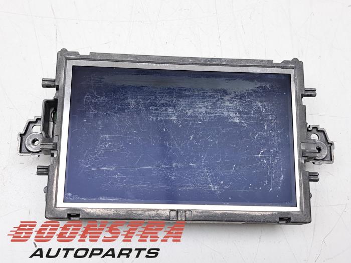 Begagnade Innerdisplay Mercedes CLS (C218) 350 CDI BlueEfficiency 3.0 V6 24V Pris € 83,95 Marginaltabell erbjuds av Boonstra Autoparts
