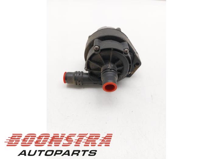 Begagnade Extra vattenpump Peugeot 208 II (UB/UH/UP) e-208 50 kWh Pris € 66,49 Inklusive moms erbjuds av Boonstra Autoparts