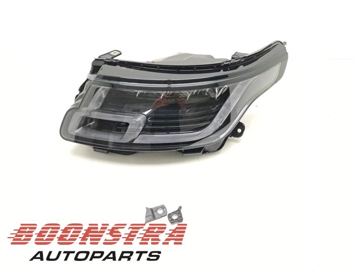 Używane Reflektor lewy Landrover Range Rover IV (LG) 4.4 SDV8 32V Cena € 999,95 Procedura marży oferowane przez Boonstra Autoparts
