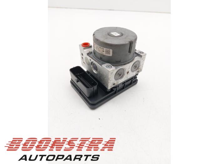 Begagnade ABS-pump Peugeot 208 I (CA/CC/CK/CL) 1.2 Vti 12V PureTech 82 Pris € 134,95 Marginaltabell erbjuds av Boonstra Autoparts