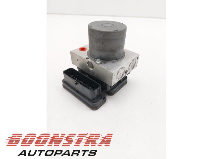 Usagé Bloc ABS Audi A5 Sportback (F5A/F5F) 1.4 TFSI 16V Prix € 299,95 Règlement à la marge proposé par Boonstra Autoparts