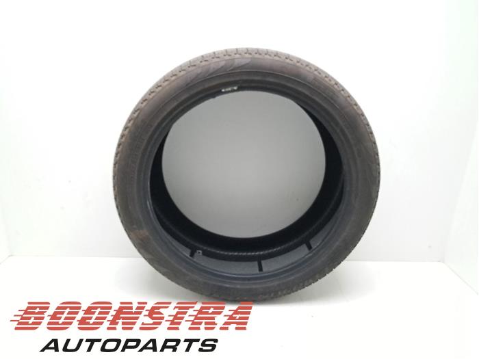 Begagnade Däck Landrover Range Rover IV (LG) 4.4 SDV8 32V Pris € 129,95 Marginaltabell erbjuds av Boonstra Autoparts
