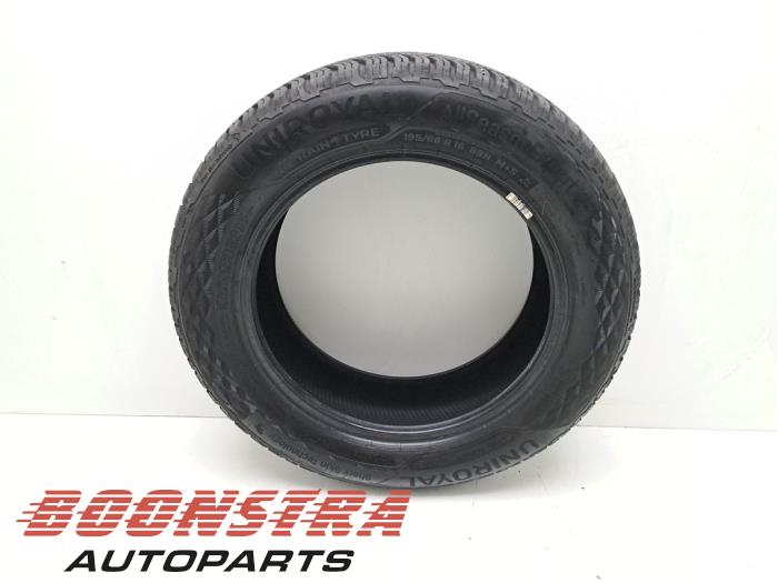 Begagnade Däck Citroen C3 Aircross I (2C/2R) 1.2 PureTech 82 Pris € 47,95 Marginaltabell erbjuds av Boonstra Autoparts