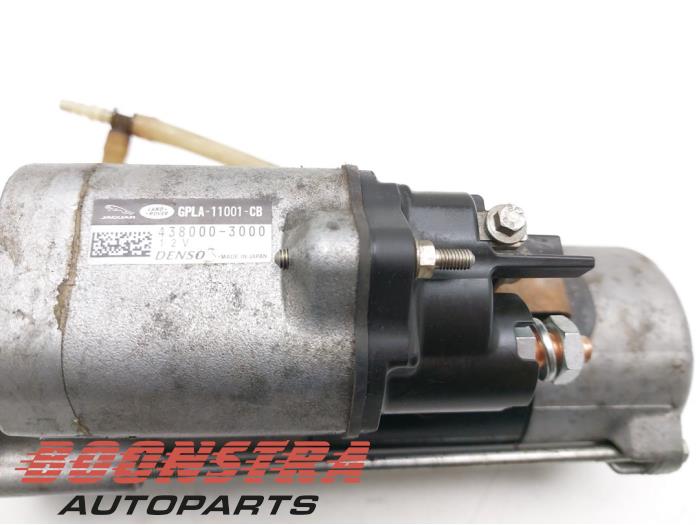 Startmotor från en Land Rover Range Rover IV (LG) 4.4 SDV8 32V 2018