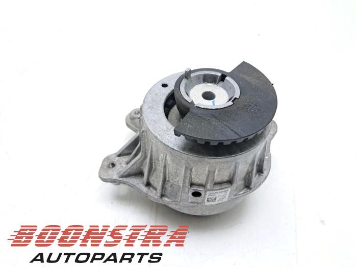 Used Engine mount Mercedes E (W213) E-200 EQ Boost 2.0 Turbo 16V Price € 49,95 Margin scheme offered by Boonstra Autoparts