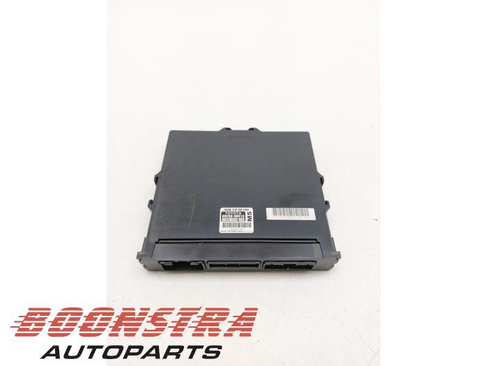 Usagé Ordinateur marche-arrêt Peugeot 108 1.0 12V Prix € 24,95 Règlement à la marge proposé par Boonstra Autoparts