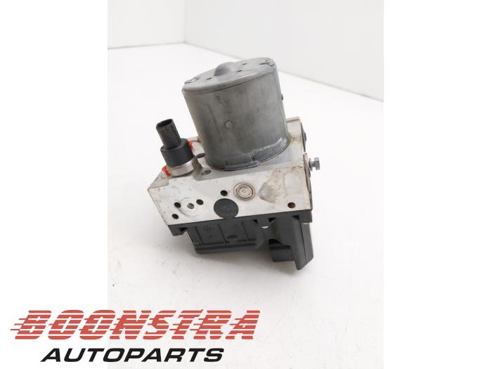 Usagé Pompe ABS Porsche Boxster (986) 3.2 S 24V 50 Jahre 550 Spyder Prix € 249,95 Règlement à la marge proposé par Boonstra Autoparts
