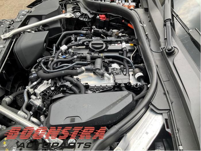 Engine from a BMW 5 serie (G60) 530e 2.0 TwinPower Turbo 16V 2025