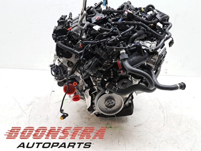 Engine from a BMW 5 serie (G60) 530e 2.0 TwinPower Turbo 16V 2025