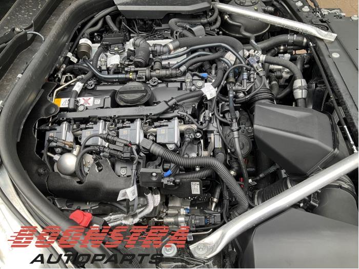 Engine from a BMW 5 serie (G60) 530e 2.0 TwinPower Turbo 16V 2025