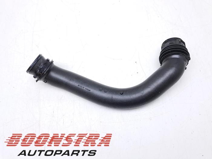 Intercooler Rohr van een BMW 5 serie (G60) 530e 2.0 TwinPower Turbo 16V 2025