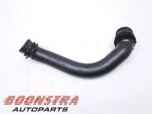Intercooler Rohr van een BMW 5 serie (G60) 530e 2.0 TwinPower Turbo 16V 2025