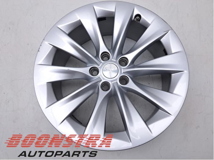 Gebrauchte Felge Tesla Model S 90D Preis € 329,95 Margenregelung angeboten von Boonstra Autoparts