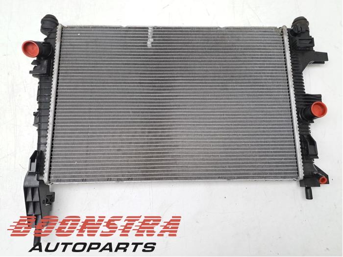Used Radiator Ford Focus 3 Wagon 1.0 Ti-VCT EcoBoost 12V 100 Price € 29,95 Margin scheme offered by Boonstra Autoparts