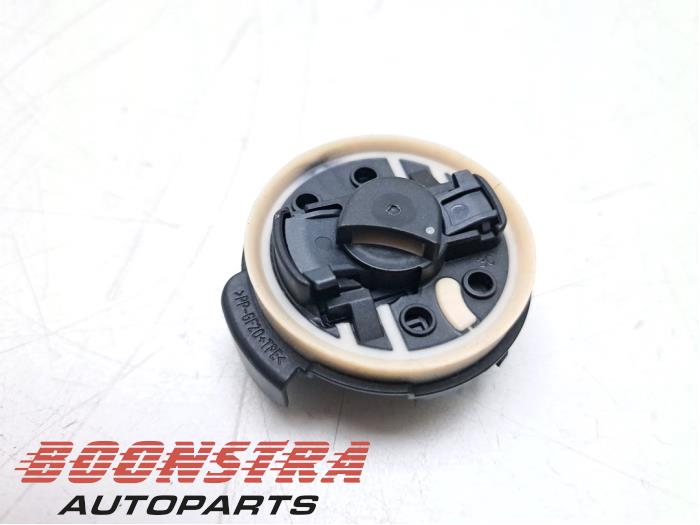 Begagnade Airbagsensor BMW i5 Touring (G61) eDrive40 84 kWh Pris € 39,95 Inklusive moms erbjuds av Boonstra Autoparts