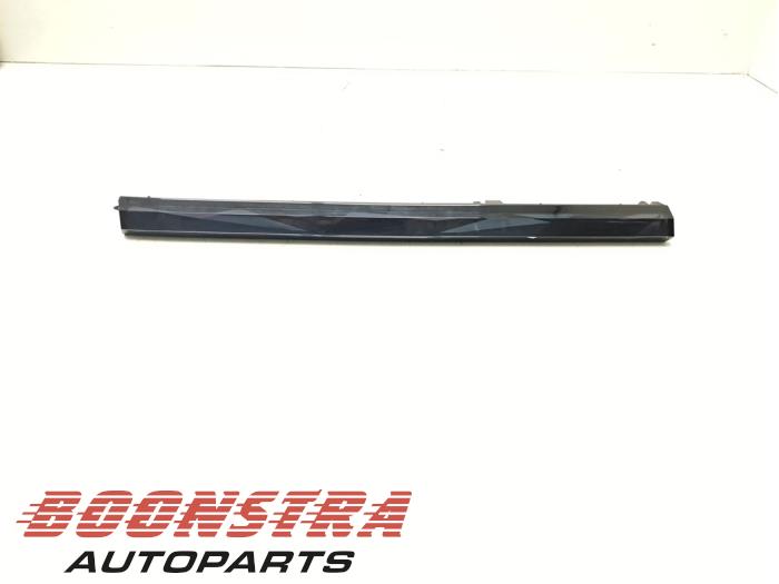 Usagé Commande ordinateur de bord BMW i5 Touring (G61) eDrive40 84 kWh Prix € 374,95 Prix TTC proposé par Boonstra Autoparts