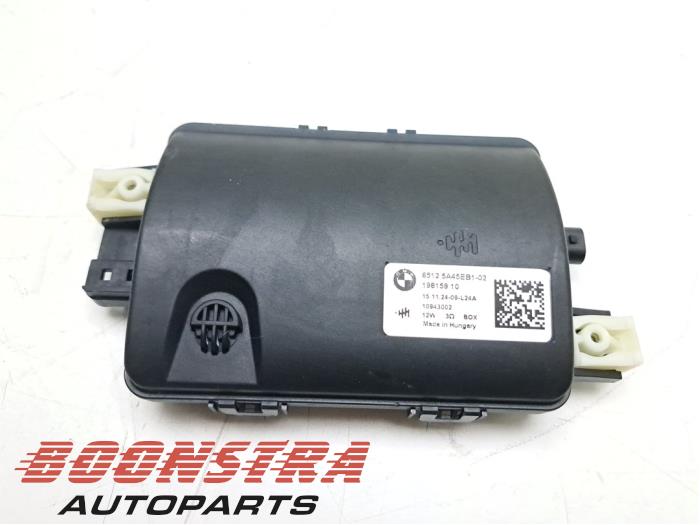 Używane Glosnik VESS BMW i5 Touring (G61) eDrive40 84 kWh Cena € 63,95 Z VAT oferowane przez Boonstra Autoparts