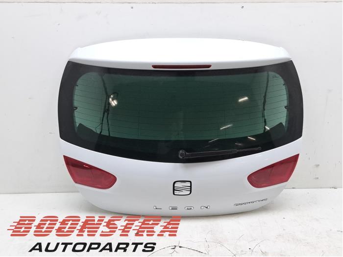 Używane Tylna klapa Seat Leon (1P1) Cena € 69,95 Procedura marży oferowane przez Boonstra Autoparts