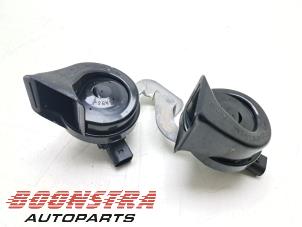 Begagnade Signalhorn BMW i5 Touring (G61) eDrive40 84 kWh Pris € 59,96 Inklusive moms erbjuds av Boonstra Autoparts