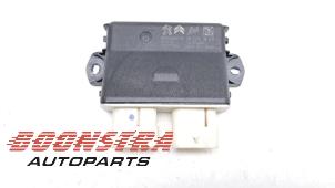 Usados Módulo de motor de portón trasero Peugeot 3008 II (M4/MC/MJ/MR) 1.2 12V e-THP PureTech 130 Precio € 44,95 Norma de margen ofrecido por Boonstra Autoparts