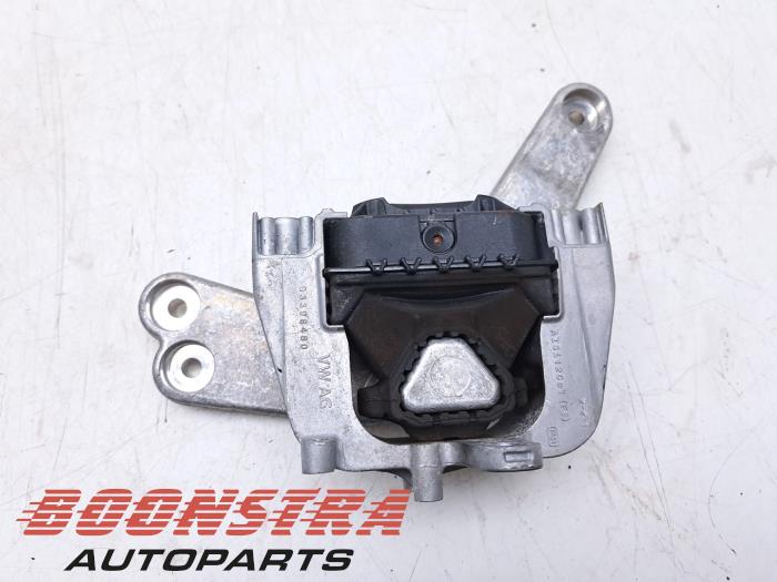 Used Engine mount Cupra Formentor 1.4 e-Hybrid VZ 16V Price € 39,95 Margin scheme offered by Boonstra Autoparts