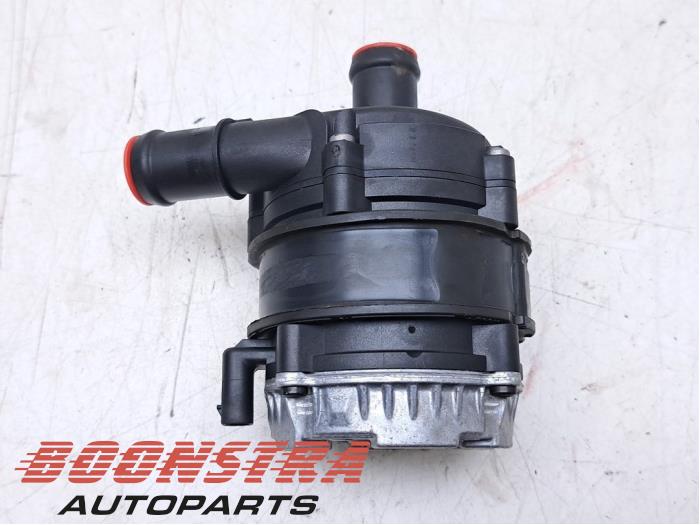 Begagnade Vattenpump Cupra Formentor 1.4 e-Hybrid VZ 16V Pris € 24,95 Marginaltabell erbjuds av Boonstra Autoparts
