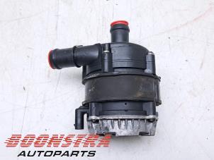 Begagnade Vattenpump Cupra Formentor 1.4 e-Hybrid VZ 16V Pris € 24,95 Marginaltabell erbjuds av Boonstra Autoparts
