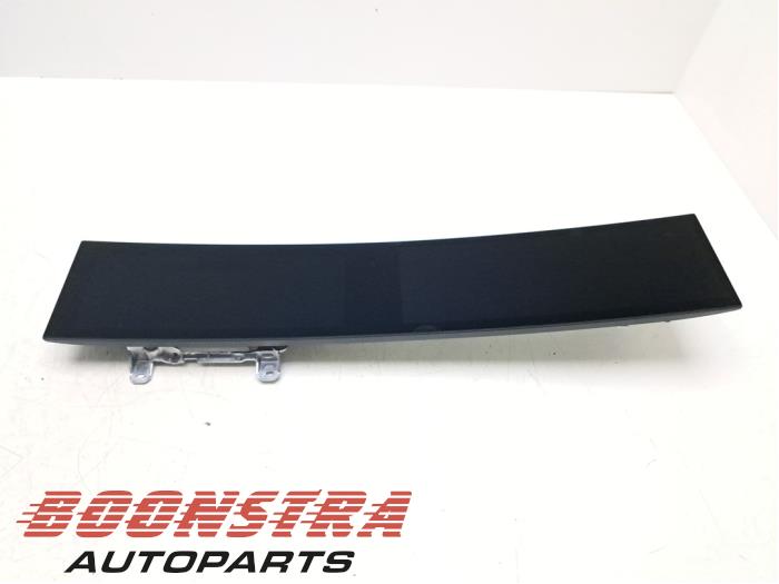 Begagnade Innerdisplay BMW i4 (G26) eDrive40 84 kWh Pris € 1.083,95 Marginaltabell erbjuds av Boonstra Autoparts