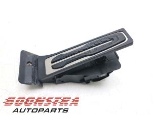 Usagé Pédale d'accélérateur BMW 5 serie (G60) 530e 2.0 TwinPower Turbo 16V Prix € 49,95 Prix TTC proposé par Boonstra Autoparts