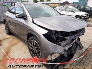 Używane Belka boczna prawa Mercedes EQA (N243) 250+ 71 kWh Cena € 175,00 Procedura marży oferowane przez Boonstra Autoparts