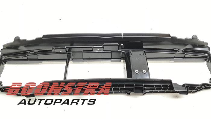 Nya Luftfilterhus BMW i4 (G26) Pris € 129,95 Inklusive moms erbjuds av Boonstra Autoparts