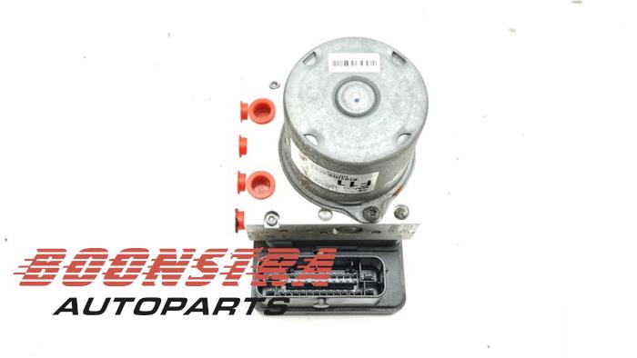 Begagnade ABS-pump Kia Sportage (QL) 1.6 GDI 16V 4x2 Pris € 99,95 Marginaltabell erbjuds av Boonstra Autoparts