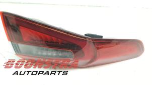 Usagé Feu arrière secondaire gauche Alfa Romeo Stelvio (949) 2.0 T 16V Q4 Prix € 128,95 Règlement à la marge proposé par Boonstra Autoparts