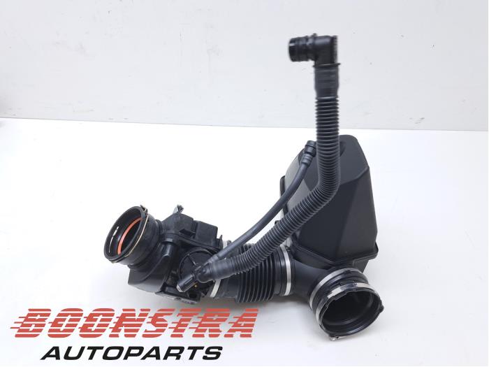 Begagnade Luftfilterhus BMW 5 serie Touring (G61) 530e 2.0 TwinPower Turbo 16V Pris € 106,42 Inklusive moms erbjuds av Boonstra Autoparts