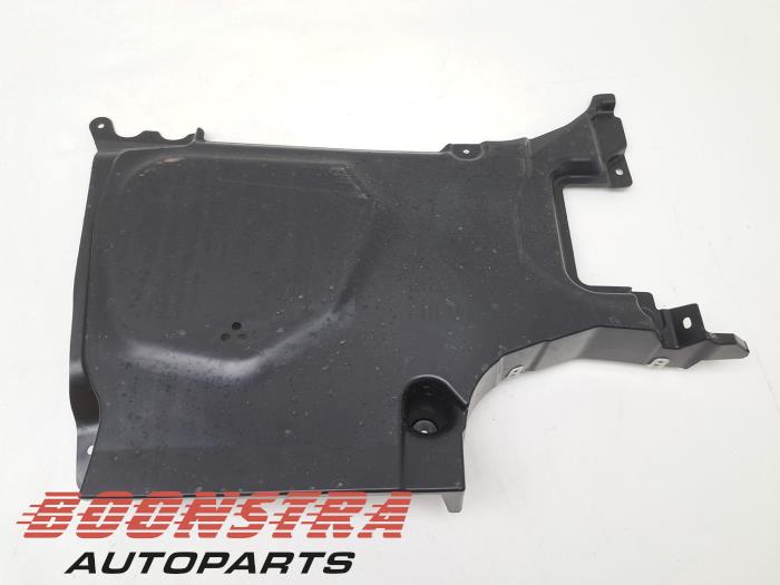 Begagnade Diffuser, bakre stötfångare BMW 5 serie Touring (G61) 530e 2.0 TwinPower Turbo 16V Pris € 54,39 Inklusive moms erbjuds av Boonstra Autoparts