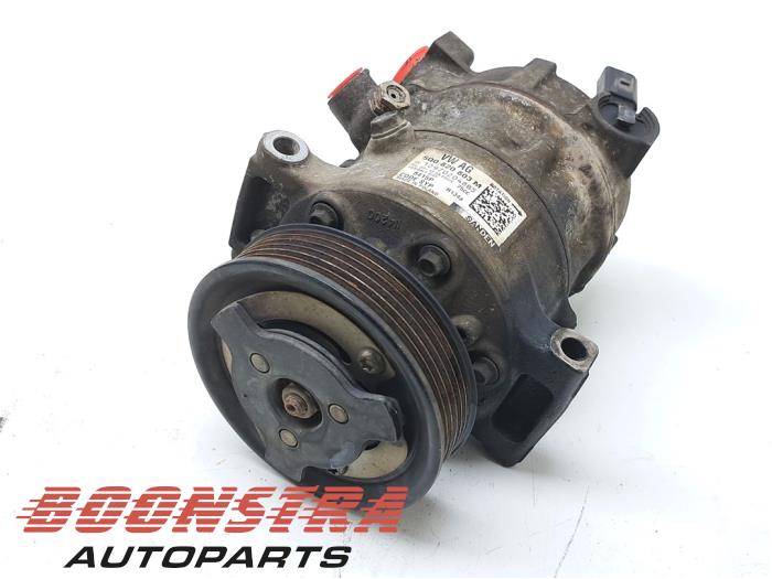Usagé Compresseur de clim Volkswagen Crafter (SY) 2.0 TDI Prix € 30,19 Prix TTC proposé par Boonstra Autoparts
