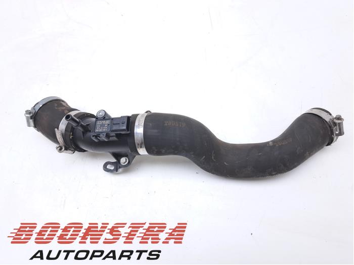 Gebrauchte Intercooler Schlauch Ford Fiesta 7 1.0 EcoBoost 12V 100 Preis € 24,95 Margenregelung angeboten von Boonstra Autoparts