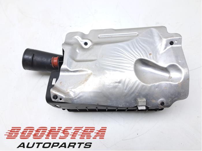 Begagnade Luftfilterhus Mercedes GLC Coupe (C253) 2.0 250 16V 4-Matic Pris € 39,95 Marginaltabell erbjuds av Boonstra Autoparts
