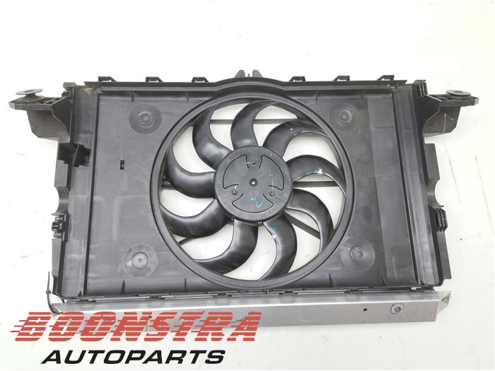 Używane Wentylator Tesla Model 3 Long Range, Performance AWD Cena € 299,95 Procedura marży oferowane przez Boonstra Autoparts