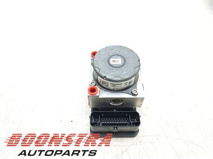 Używane Pompa ABS Citroen C3 (SC) 1.2 VTi 82 12V Cena € 44,95 Procedura marży oferowane przez Boonstra Autoparts