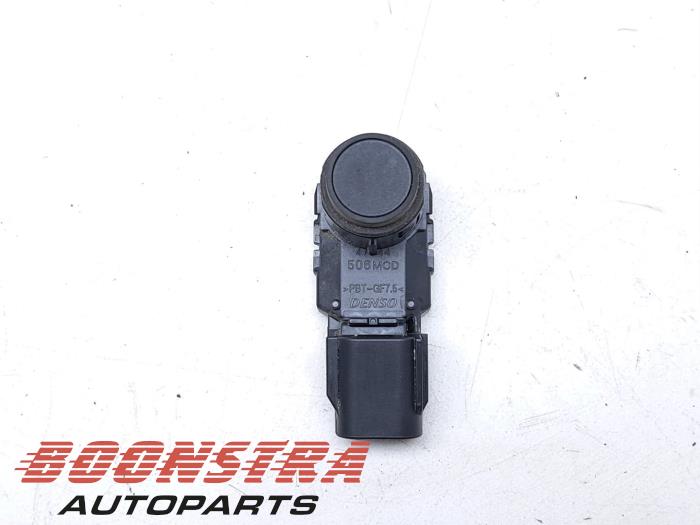 Begagnade Parkeringssensor Toyota RAV4 (A5) 2.5 Hybrid 16V AWD Pris € 36,95 Marginaltabell erbjuds av Boonstra Autoparts