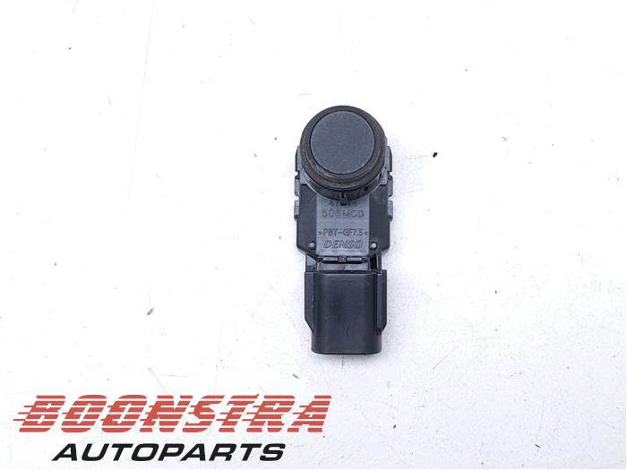 Begagnade Parkeringssensor Toyota RAV4 (A5) 2.5 Hybrid 16V AWD Pris € 36,95 Marginaltabell erbjuds av Boonstra Autoparts