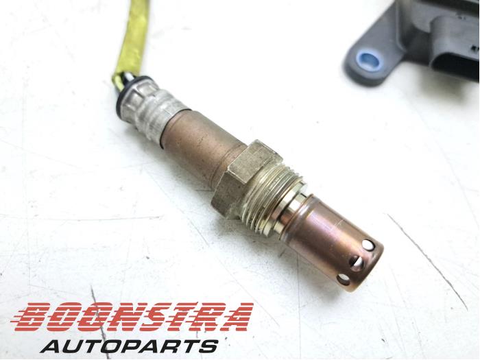 Lambda probe from a Mercedes-Benz Vito (447.6) 2.0 114 CDI 16V 2024